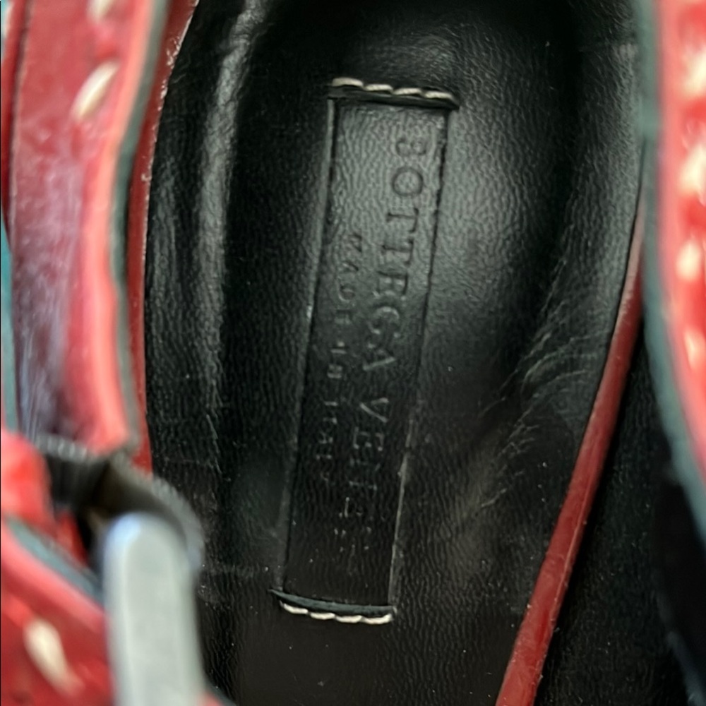 Bottega Veneta Red Mary Jane Heels Size 8 - Picture 12 of 12